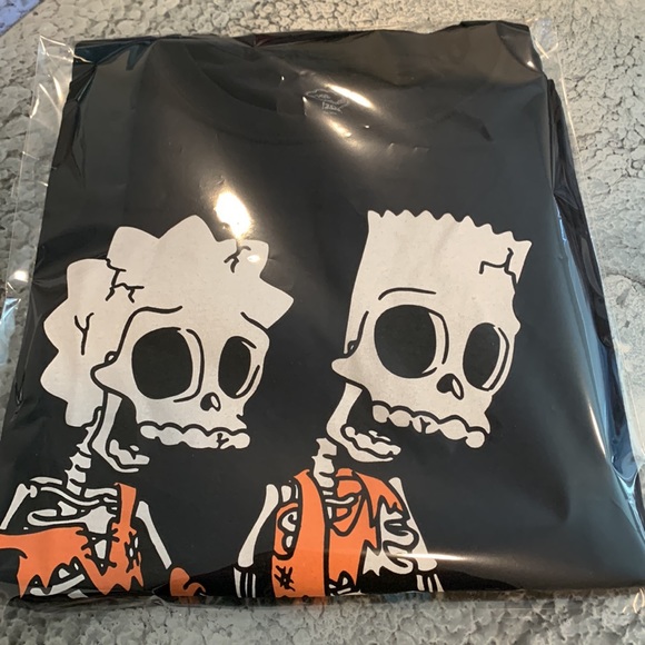 THE SIMPSONS HEX AND THE CITY TEE IN BLACK Sz L - Picture 6 of 7
